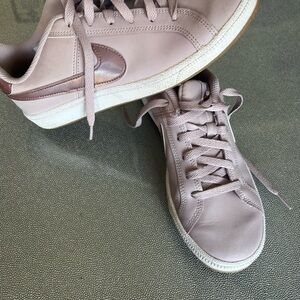 Nike Women's Pink and Brown Sneakers